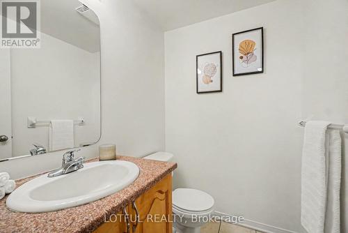 68 Metropole Private, Ottawa, ON - Indoor Photo Showing Bathroom