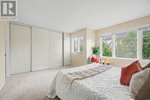 68 Metropole Private, Ottawa, ON - Indoor Photo Showing Bedroom