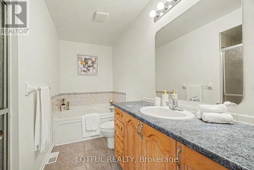 68 Metropole Private, Ottawa, ON - Indoor Photo Showing Bathroom