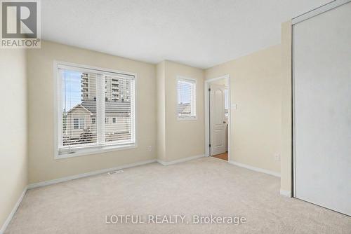 68 Metropole Private, Ottawa, ON - Indoor Photo Showing Other Room