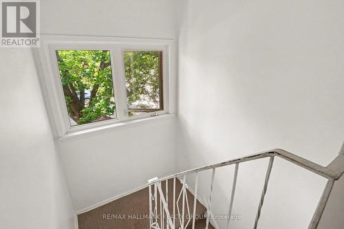 657 Golden Avenue, Ottawa, ON - Indoor Photo Showing Other Room