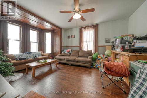 119 Carroll Street, Ingersoll (Ingersoll - South), ON - Indoor Photo Showing Living Room