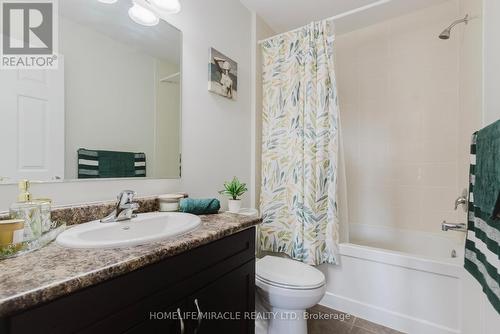 13 Arbourview Crescent, Kitchener, ON - Indoor Photo Showing Bathroom
