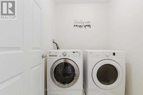 13 Arbourview Crescent, Kitchener, ON - Indoor Photo Showing Laundry Room