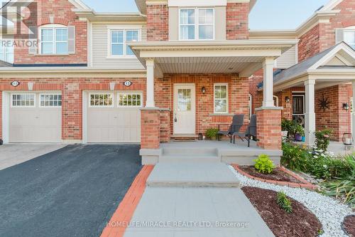13 Arbourview Crescent, Kitchener, ON - Outdoor With Facade