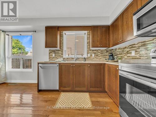 1369 Old Zeller Drive, Kitchener, ON - Indoor Photo Showing Kitchen