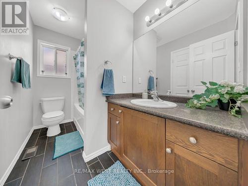 1369 Old Zeller Drive, Kitchener, ON - Indoor Photo Showing Bathroom