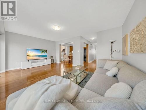 1369 Old Zeller Drive, Kitchener, ON - Indoor Photo Showing Bedroom