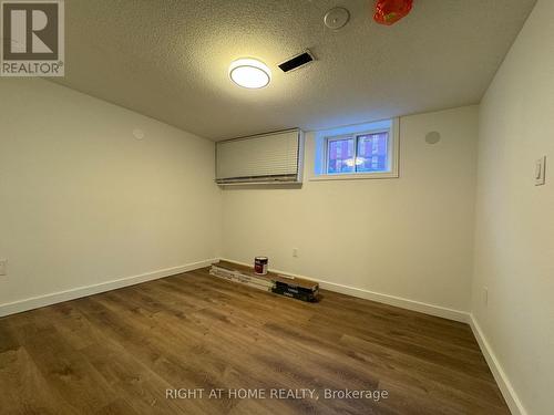 Lower - 950 Queens Boulevard, Kitchener, ON - Indoor Photo Showing Other Room