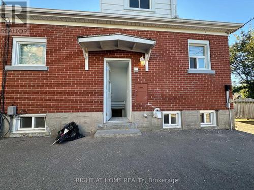 Lower - 950 Queens Boulevard, Kitchener, ON - Outdoor With Exterior