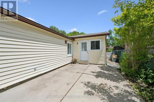 10 Macville Avenue, Kitchener, ON - Outdoor