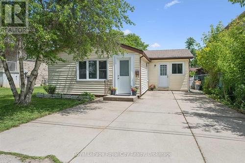 10 Macville Avenue, Kitchener, ON - Outdoor