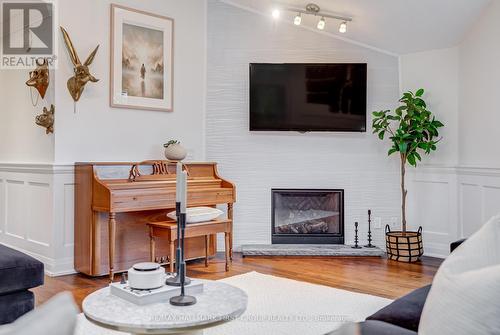 125 Percy Crescent, Scugog, ON - Indoor Photo Showing Living Room