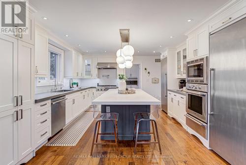 125 Percy Crescent, Scugog, ON - Indoor Photo Showing Kitchen With Upgraded Kitchen
