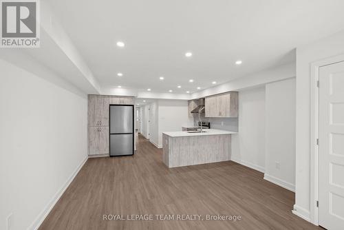 B - 1229 SHILLINGTON STREET , Ottawa, Ontario K1Z 6K6 5