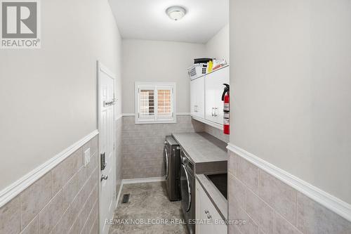 111 Emily Carr Crescent, Caledon, ON - Indoor Photo Showing Other Room