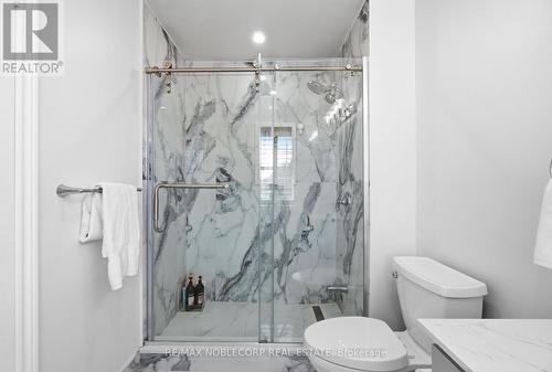111 Emily Carr Crescent, Caledon, ON - Indoor Photo Showing Bathroom