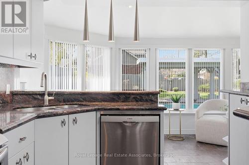 12 Wenonah Drive, Mississauga, ON - Indoor Photo Showing Kitchen With Double Sink