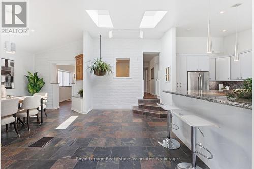 12 Wenonah Drive, Mississauga, ON - Indoor