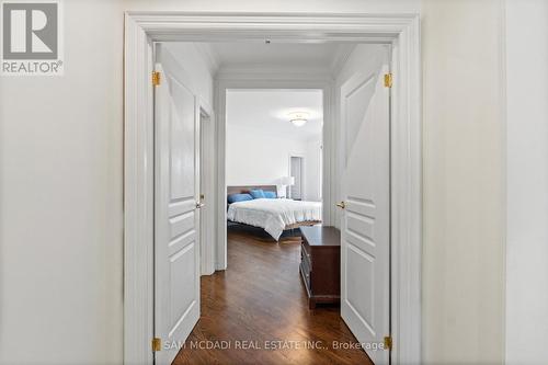 1195 Crestdale Road, Mississauga, ON - Indoor