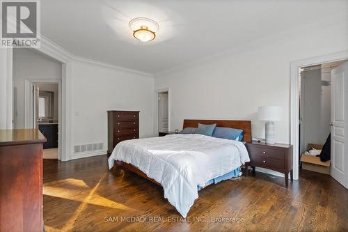 1195 Crestdale Road, Mississauga, ON - Indoor Photo Showing Bedroom
