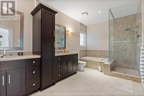 1195 Crestdale Road, Mississauga, ON - Indoor Photo Showing Bathroom