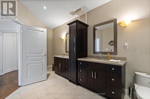 1195 Crestdale Road, Mississauga, ON - Indoor Photo Showing Bathroom