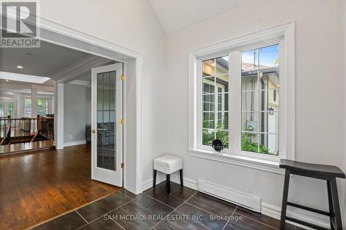1195 Crestdale Road, Mississauga, ON - Indoor