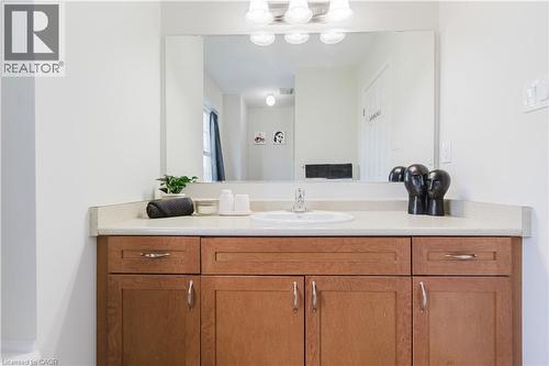 13 Arbourview Crescent, Kitchener, ON - Indoor Photo Showing Bathroom