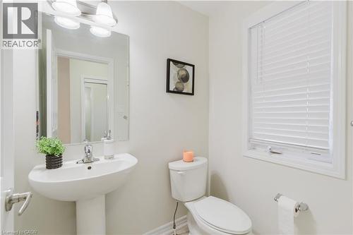 13 Arbourview Crescent, Kitchener, ON - Indoor Photo Showing Bathroom