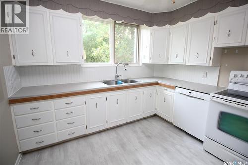 700 York Street, Indian Head, SK - Indoor Photo Showing Kitchen With Double Sink
