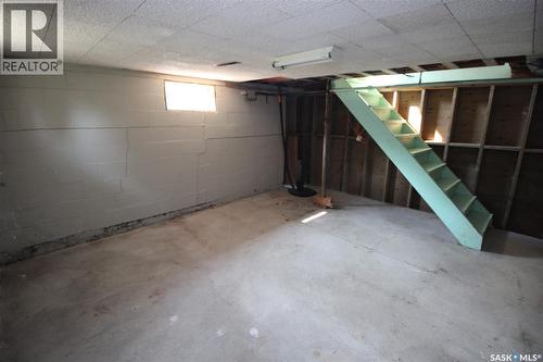 700 York Street, Indian Head, SK - Indoor Photo Showing Garage