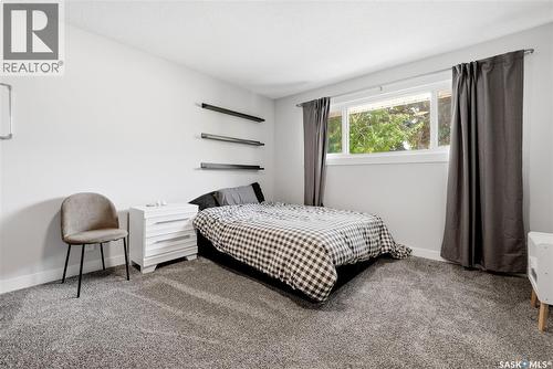 4005 Gordon Road, Regina, SK - Indoor Photo Showing Bedroom