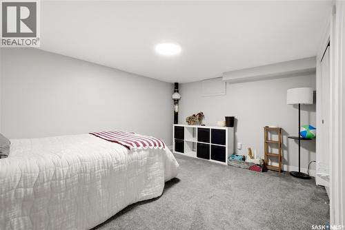 4005 Gordon Road, Regina, SK - Indoor Photo Showing Bedroom