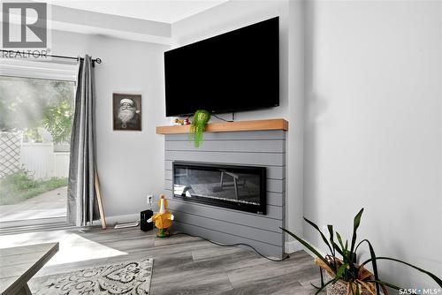 4005 Gordon Road, Regina, SK - Indoor With Fireplace