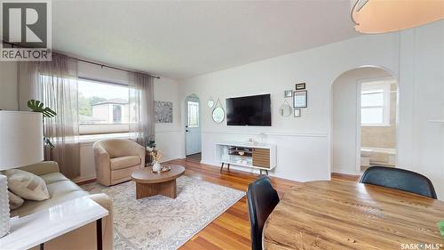 1333 Empress Street, Regina, SK - Indoor Photo Showing Living Room