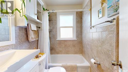 1333 Empress Street, Regina, SK - Indoor Photo Showing Bathroom