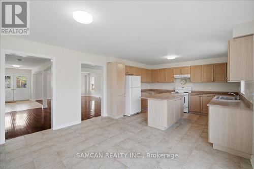 58 Hunter Way, Brantford, ON - Indoor Photo Showing Kitchen