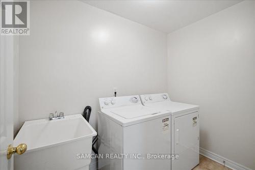 58 Hunter Way, Brantford, ON - Indoor Photo Showing Laundry Room