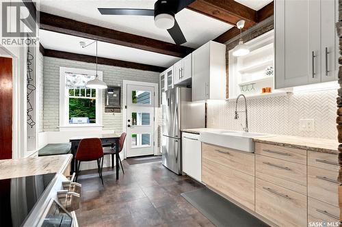 616 Rusholme Road, Saskatoon, SK - Indoor Photo Showing Kitchen With Upgraded Kitchen