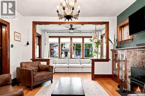 616 Rusholme Road, Saskatoon, SK - Indoor Photo Showing Living Room With Fireplace