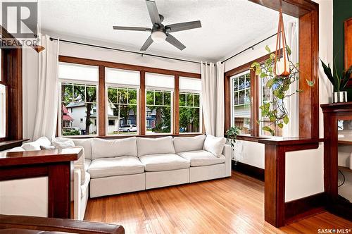 616 Rusholme Road, Saskatoon, SK - Indoor Photo Showing Living Room