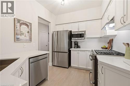1361 Stephenson Drive, Burlington, ON - Indoor Photo Showing Kitchen