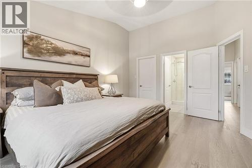 1361 Stephenson Drive, Burlington, ON - Indoor Photo Showing Bedroom