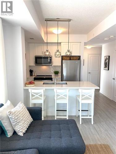 450 DUNDAS Street E Unit# 428 , Waterdown, Ontario L8B 1Z2 2