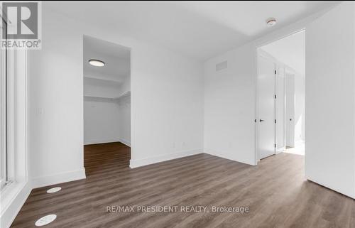 141 Everett Common, St. Catharines, ON - Indoor Photo Showing Other Room