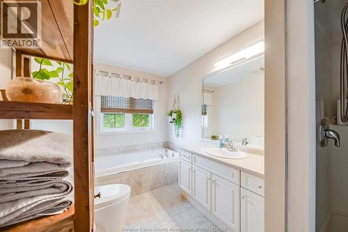 205 Whisper Creek Circle, Tecumseh, ON - Indoor Photo Showing Bathroom