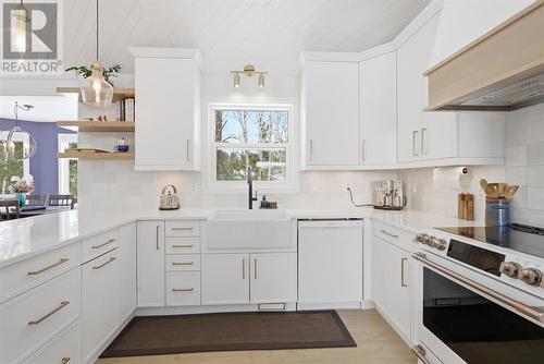 1161 Lau Camp Rd, Algoma Mills, ON - Indoor Photo Showing Kitchen With Upgraded Kitchen