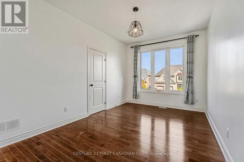 569 Eclipse Walk, London North (North B), ON - Indoor Photo Showing Other Room