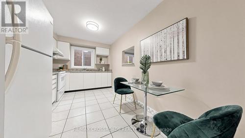 70 Halfmoon Square, Toronto, ON - Indoor